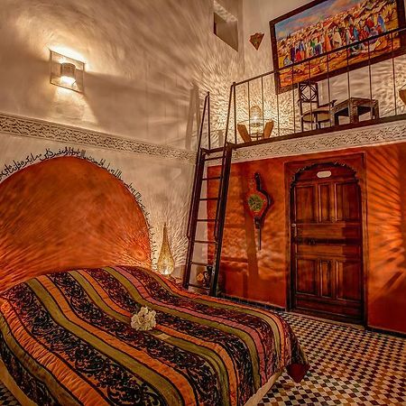 Riad Almaz Fes Luaran gambar