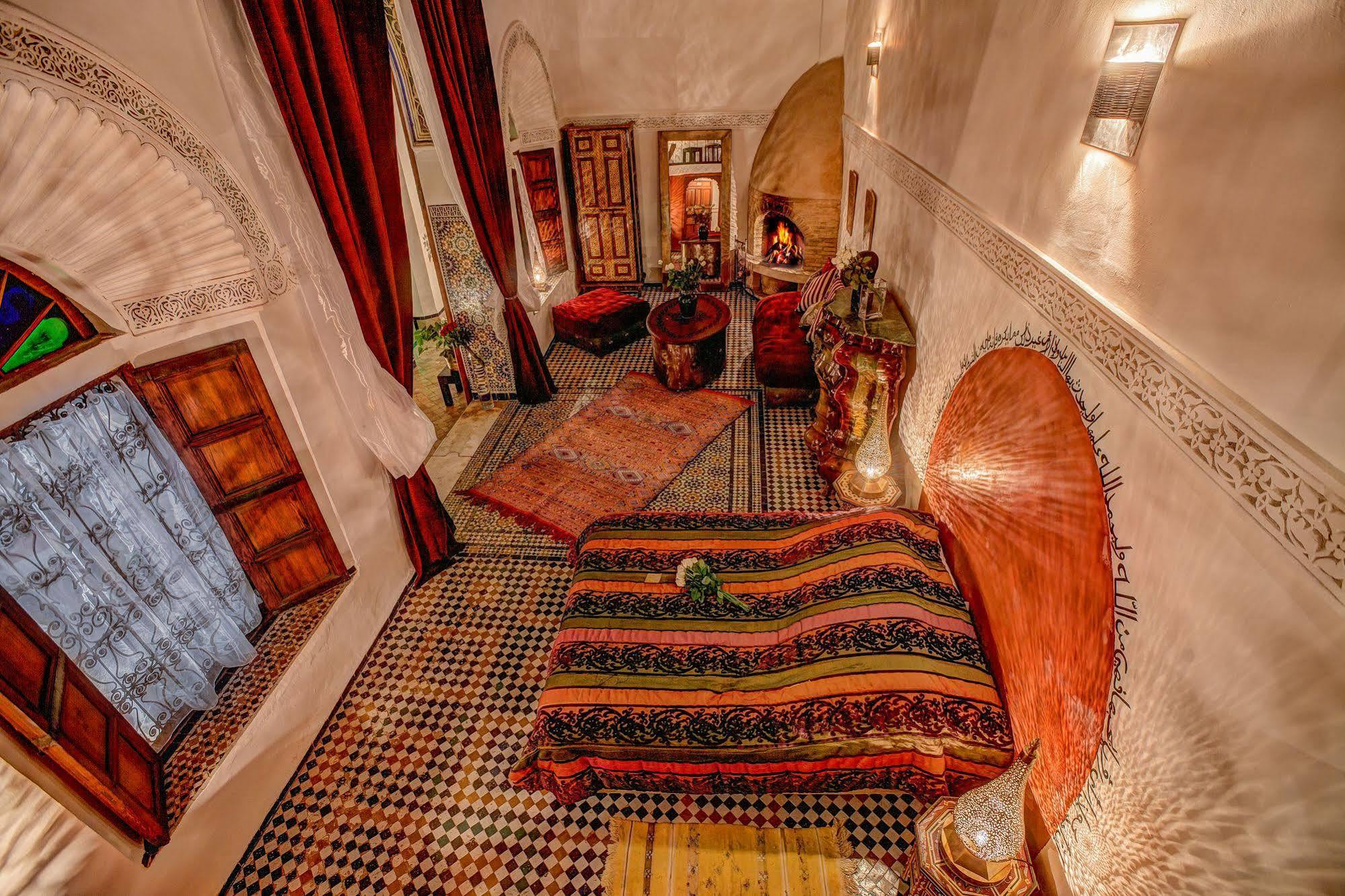 Riad Almaz Fes Luaran gambar